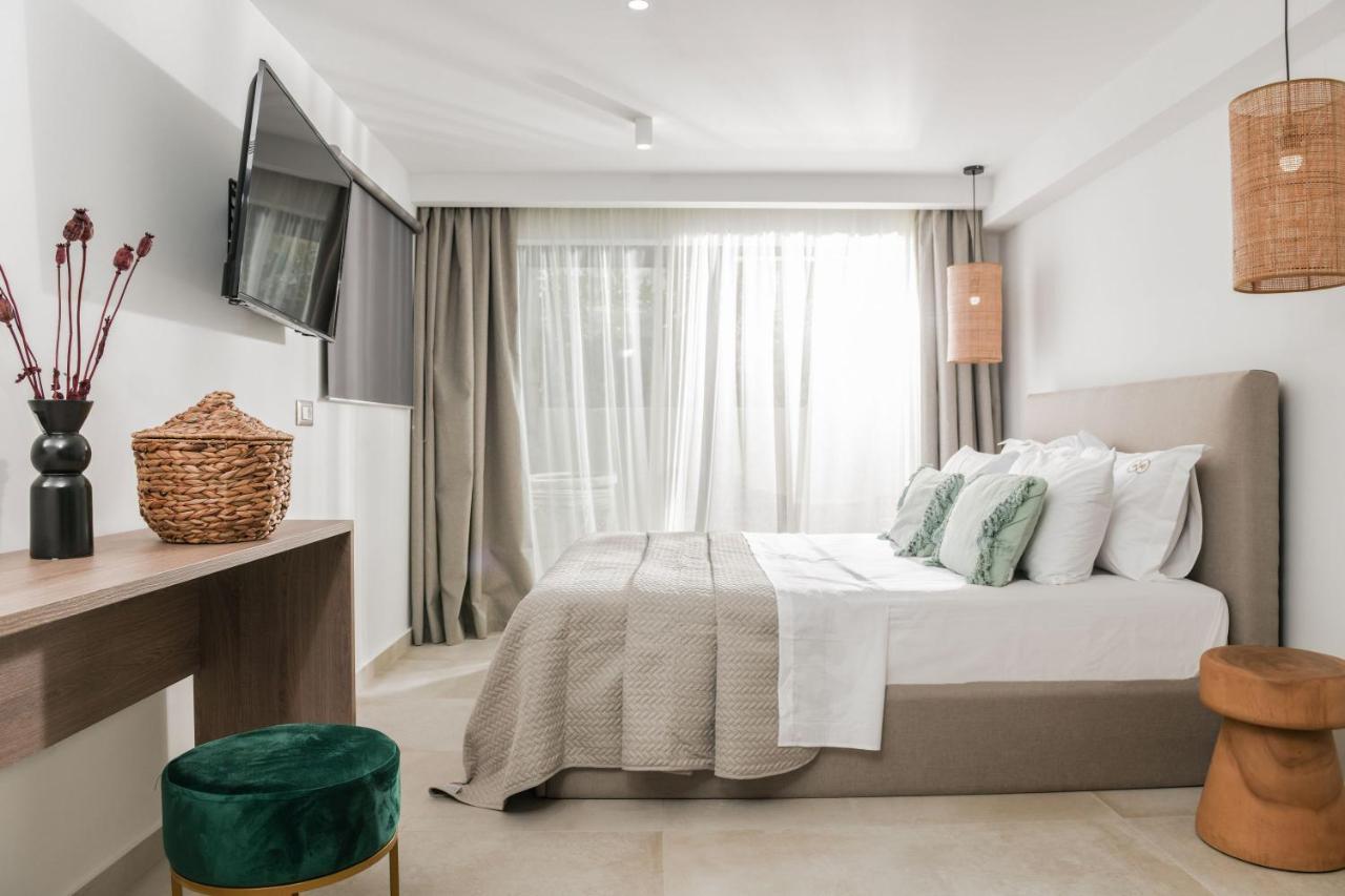 Lagoon Luxury Suites Vasilikos  Ngoại thất bức ảnh